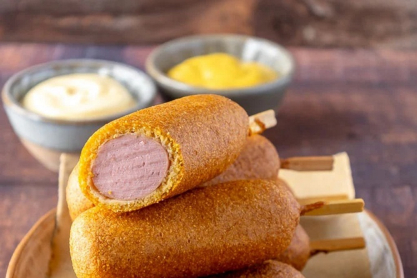 Corn Dogs: Η συνταγή για το αγαπημένο street food του TikTok