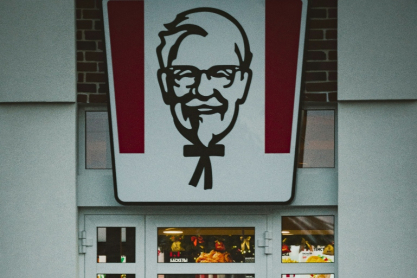 Από ένα KFC έχτισε έναν «κολοσσό» 3 δισ. δολαρίων - Ο «γκουρού» του fast food