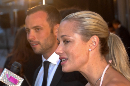 Όλοι μιλούν για τη νέα σύντροφο του Όσκαρ Πιστόριους και την ομοιότητά της με την πρώην του, την οποία δολοφόνησε