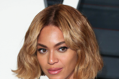 Η Μπιγιόνσε αρνείται ότι ο Jay-Z βίασε ανήλικη με τον Diddy: “Τον πιστεύει 100%”, αναφέρει πηγή