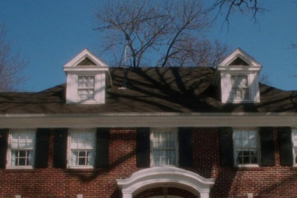 &Beta;&rho;έ&theta;&eta;&kappa;&epsilon; &alpha;&gamma;&omicron;&rho;&alpha;&sigma;&tau;ή&sigmaf; &gamma;&iota;&alpha; &tau;&eta;&nu; έ&pi;&alpha;&upsilon;&lambda;&eta; &alpha;&pi;ό &tau;&eta;&nu; &tau;&alpha;&iota;&nu;ί&alpha; &laquo;Home Alone&raquo; &alpha;&xi;ί&alpha;&sigmaf; 5,2 &epsilon;&kappa;. &delta;&omicron;&lambda;&alpha;&rho;ί&omega;&nu;