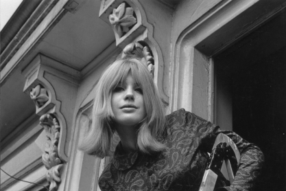 Πέθανε η σπουδαία Μαριάν Φέιθφουλ, σύμβολο της βρετανικής μουσικής σκηνής τη δεκαετία των '60s