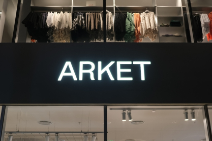 Ποια είναι η αλυσίδα Arket που έρχεται στην Ελλάδα «δια χειρός» H&M