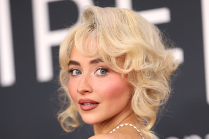 Grammy 2025: Τα πιο εντυπωσιακά beauty looks της λαμπερής βραδιάς