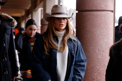 barrel jeans jennifer lopez