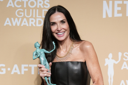 SAG Awards 2025: Αυτοί είναι οι μεγάλοι νικητές της βραδιάς - Ακόμα ένα βραβείο για την Ντέμι Μουρ