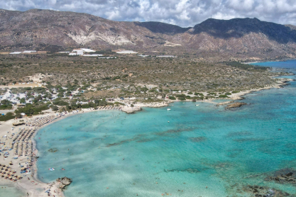 Η ελληνική παραλία που είναι η καλύτερη του κόσμου για το Tripadvisor: Ξεπερνάει και το Πουκέτ