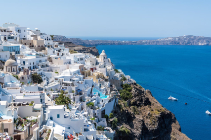 Τρεις σεισμοί άνω των 4 Ρίχτερ τη νύχτα, σε Σαντορίνη και Αμοργό - Έλεγχοι σε κτίρια, τι θα γίνει με τα σχολεία