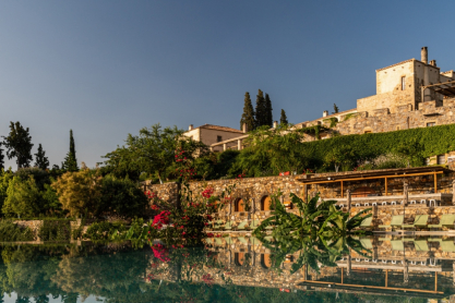 Kinsterna Hotel: Η απόλυτη ανοιξιάτικη εμπειρία στην καρδιά της Μονεμβασιάς
