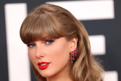 iHeartRadio Music Awards 2025: Η λίστα με τους νικητές της μουσικής βραδιάς - Από την Τέιλορ Σουίφτ μέχρι τον Κέντρικ Λαμάρ