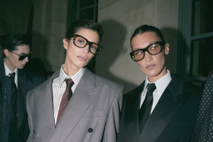 Bella Hadid tie