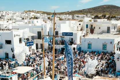 Η Πάρος γιόρτασε το Πάσχα με μουσική, χορό και Grey Goose Altius