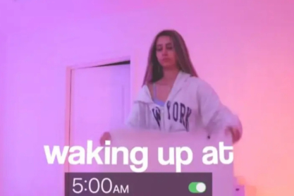 Morning Routines: Γιατί αρέσει στον κόσμο του ίντερνετ να βλέπει ανθρώπους να ξυπνάνε