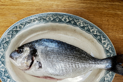 «Μας έκλεψαν»; Μια ελληνική τσιπούρα προκάλεσε γέλιο και οργή στο Reddit