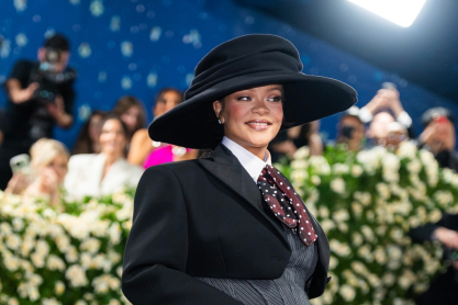 Έγκυος για τρίτη φορά η Ριάνα: Η εμφάνιση στο Met Gala 2025 που έκλεψε την παράσταση