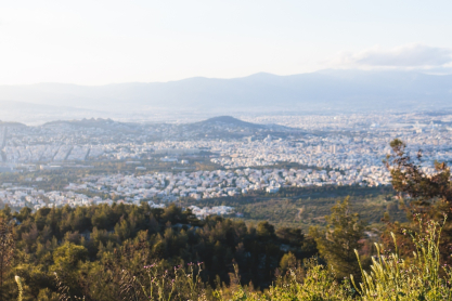 Ποιες περιοχές στην Αθήνα κινδυνεύουν από φωτιά και πλημμύρα - Πόσο προστατευμένος είναι ο Υμηττός
