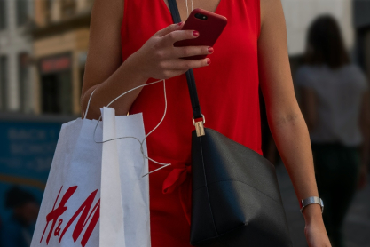 H&M: Η παγκόσμια «πρωτιά» για το εμβληματικό κατάστημα της Ερμού και τα επόμενα σχέδια