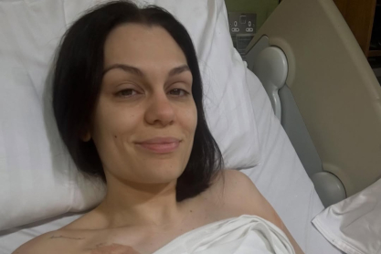 Η Jessie J χειρουργήθηκε, μετά τη διάγνωση με καρκίνο - Οι "σκληρές" και οι όμορφες εικόνες μέσα από το νοσοκομείο