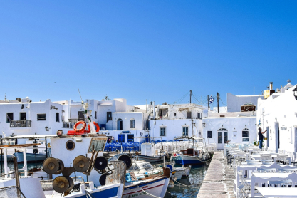 4 νησιά στις Κυκλάδες με τα πιο φθηνά ακτοπλοϊκά εισιτήρια