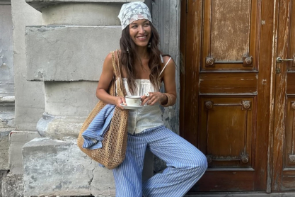 10 αέρινα outfits που θα σου χαρίσουν έμπνευση για τα looks του Αυγούστου 