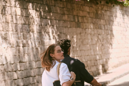 Giorgio Armani x Kith: Η δεύτερη συνεργασία τους για την capsule συλλογή Estate φέρνει την καλοκαιρινή αύρα στην πόλη