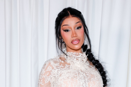 Μήνυση εις βάρος της Cardi B: Κατηγορείται για επίθεση και βιαιοπραγία