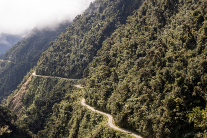 Ο πιο επικίνδυνος δρόμος του κόσμου: Είναι 69 χλμ. με 200 στροφές - Πού βρίσκεται