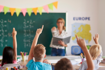 Η Ολλανδία απαγόρευσε τα κινητά στα σχολεία το 2024. Φέτος, η απόδοση και η συγκέντρωση των μαθητών αυξήθηκε κατακόρυφα 