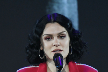 Jessie J: Επέστρεψε στο νοσοκομείο 1,5 μήνα μετά το χειρουργείο για τον καρκίνο - Η ανακοίνωση για την υγεία της
