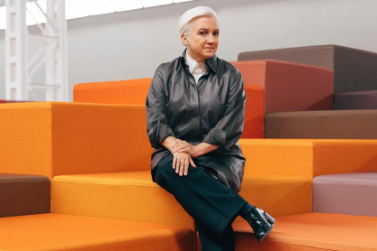 Fendi: Η Silvia Venturini Fendi αποχωρεί από τον δημιουργικό της ρόλο – Τι σηματοδοτεί αυτή η ιστορική στιγμή για τον οίκο