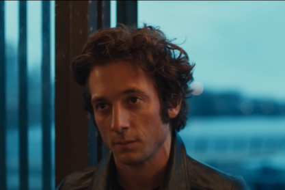 «Springsteen: Deliver Me from Nowhere»: Ο Τζέρεμι Άλεν Γουάιτ δεν μιμείται τον Σπρίνγκστιν, τον ζωντανεύει - Δεύτερο trailer για το πολυαναμενόμενο biopic