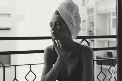 Beauté την Κυριακή: 4 απλές κινήσεις μασάζ που χαρίζουν πιο σφριγηλό δέρμα