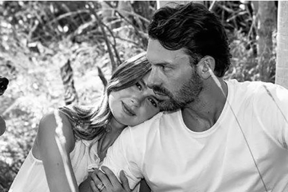 Αμαλία Κωστοπούλου: Παντρεύτηκε τον αγαπημένο της, Τζέικ Μέντγουελ