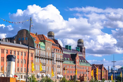 Σκοπεύεις να ταξιδέψεις στο Μάλμε για το Europa League; Τόσα χρήματα θα χρειαστεί να ξοδέψεις