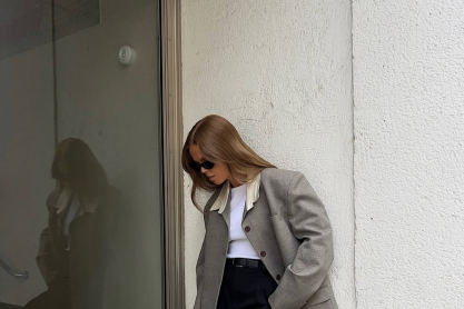 Τι φοράμε τον Οκτώβριο; Το item που θα σε «σώσει» ό,τι καιρό και αν κάνει
