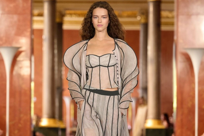 Louis Vuitton: Η νέα συλλογή του οίκου είναι ωδή στην «αριστοκρατική» άνεση ή αλλιώς, πώς ο Ghesquière επαναπροσδιορίζει το homewear
