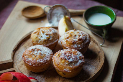Γρήγορα, ελαφριά και αρωματικά muffins με μήλα στο air fryer