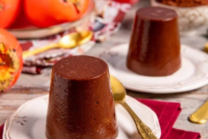 Υγιεινή πουτίγκα λωτού με κακάο και χωρίς ζάχαρη