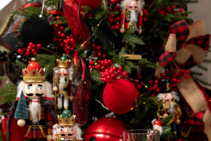 Πώς θα φέρουμε τη μαγεία των Χριστουγέννων στο σπίτι μας