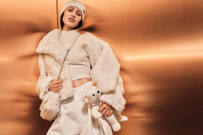 BOSS x Steiff: Η νέα luxury συλλογή είναι η επιτομή της εκλεπτυσμένης πολυτέλειας και της cozy αισθητικής