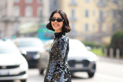 Το φόρεμα από τα Marks & Spencer που θα σε βάλει από τώρα σε festive διάθεση