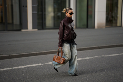 Style inspo: Βρήκαμε τα πιο στιλάτα δερμάτινα bomber jackets της αγοράς και ξέρουμε πώς θα τα φορέσεις σαν fashion expert