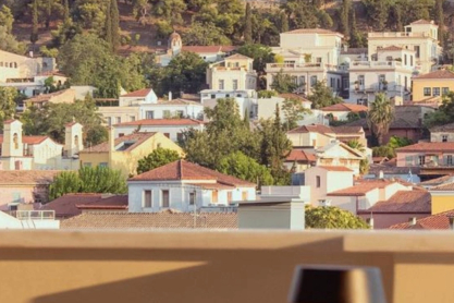 Αυτό είναι το νέο εστιατόριο της πόλης που ζωντανεύει τα πιάτα της παλιάς Αθήνας