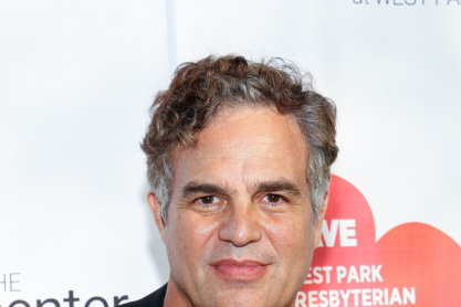 «Santo Subito!»: Στο επερχόμενο θρίλερ με φόντο το Βατικανό, ο Μαρκ Ράφαλο αναλαμβάνει έναν ιδιαίτερο ρόλο