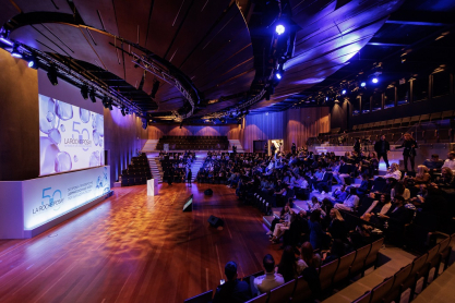 Η La Roche-Posay εγκαινιάζει τη νέα εποχή αντιγήρανσης με το Hyalu B5 Suractivated