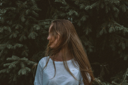 Το Νο1 πράγμα που σαμποτάρει την ευτυχία σου, σύμφωνα με ειδικούς