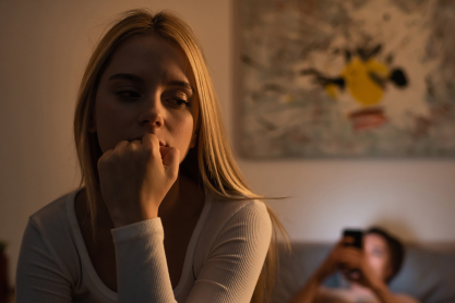 Συγχώρεση μετά την απιστία: 5 λόγοι για να αφήσεις πίσω το παρελθόν, σύμφωνα με ειδικούς 