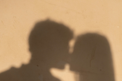 Το πρώτο φιλί στον κόσμο δόθηκε πριν 21 εκατομμύρια χρόνια, όταν ακόμη δεν υπήρχαν άνθρωποι - Τα ευρήματα νέας έρευνας