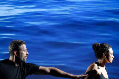 Είδαμε την παράσταση “Παιδιά ενός Κατώτερου Θεού”: 95 υπέροχα λεπτά αλήθειας, αγάπης και συγκίνησης - Μην τη χάσεις