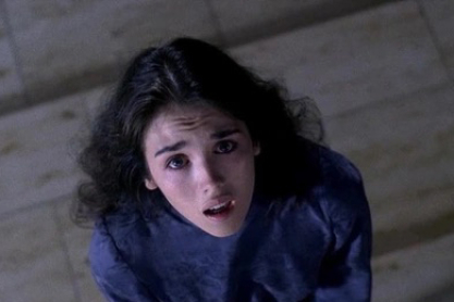 Spooky ατμόσφαιρα με 20 ταινίες τρόμου - Μπορείς να αντέξεις; 